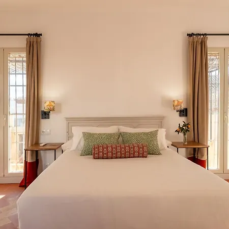 Hotel Palacio De Leones Lora del Rio