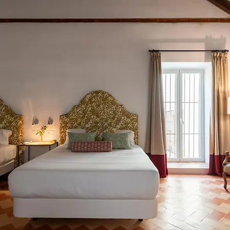 Hotel Palacio De Leones Lora del Rio